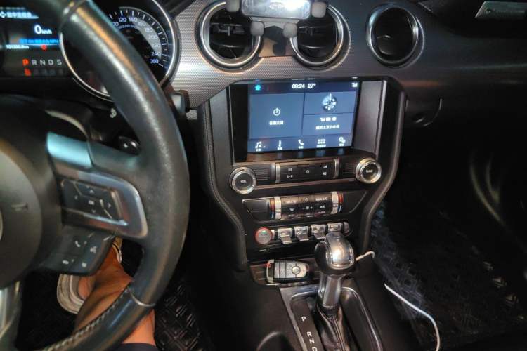 Used Ford Mustang 2018 2.3T Automatic Hardtop Standard Trim U.S. Specification Audio And AC Panel