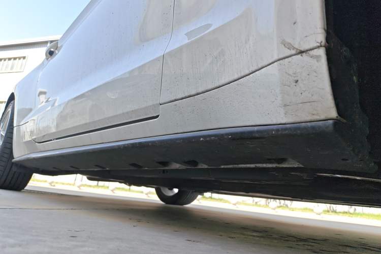 Used Ford Mustang  Chassis Front Right