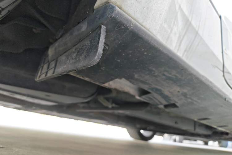 Used Ford Mustang  Chassis Rear Right