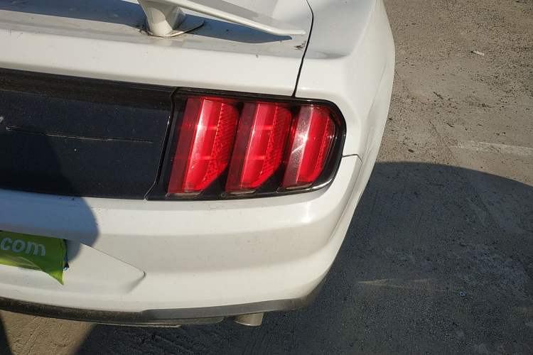 Used Ford Mustang 2018 2.3T Automatic Hardtop Standard Trim U.S. Specification Exterior 6