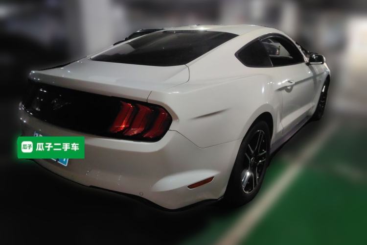 Used Ford Mustang 2018 2.3T Automatic Hardtop Standard Trim U.S. Specification Rear Right 45 Deg