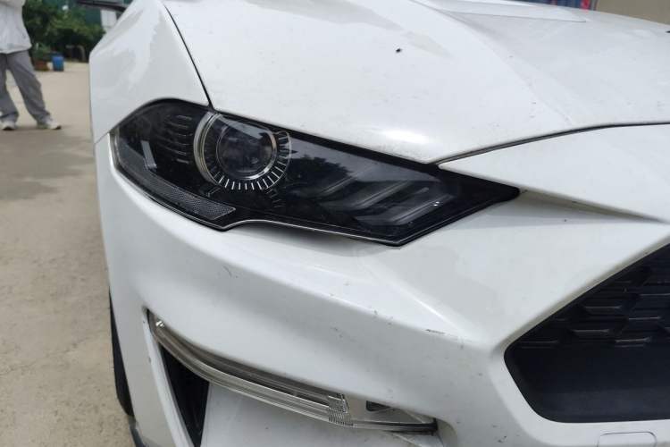 Used Ford Mustang 2018 2.3L EcoBoost Right Front Headlight