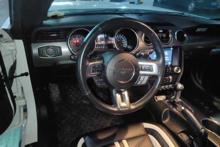 Used Ford Mustang 2018 2.3T Automatic Hardtop Standard Trim U.S. Specification Steering Wheel