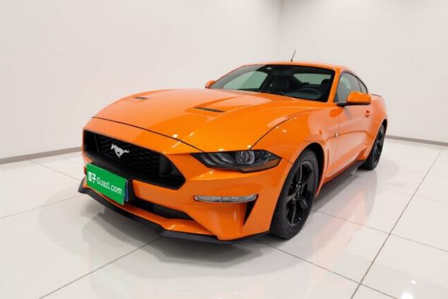 Ojetý Ford Mustang 2018 2.3T Automatic Hardtop Standard Trim U.S. Specification