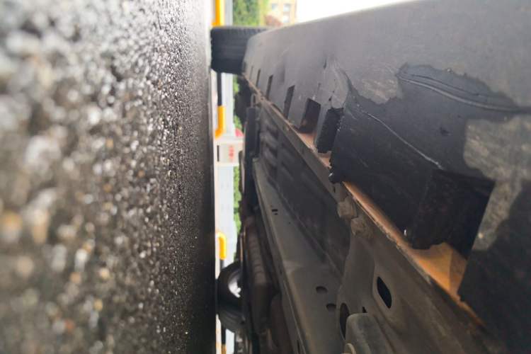 Used Ford Mustang  Chassis Front Right