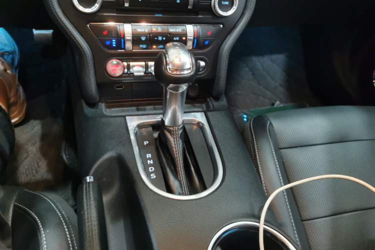 Used Ford Mustang 2018 2.3L EcoBoost Gear Lever