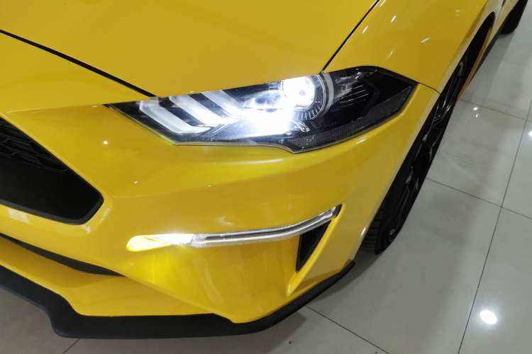 Used Ford Mustang 2018 2.3L EcoBoost Left Front Headlight