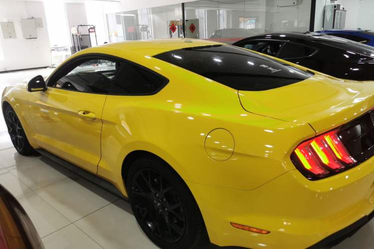 Used Ford Mustang 2018 2.3L EcoBoost Left Side