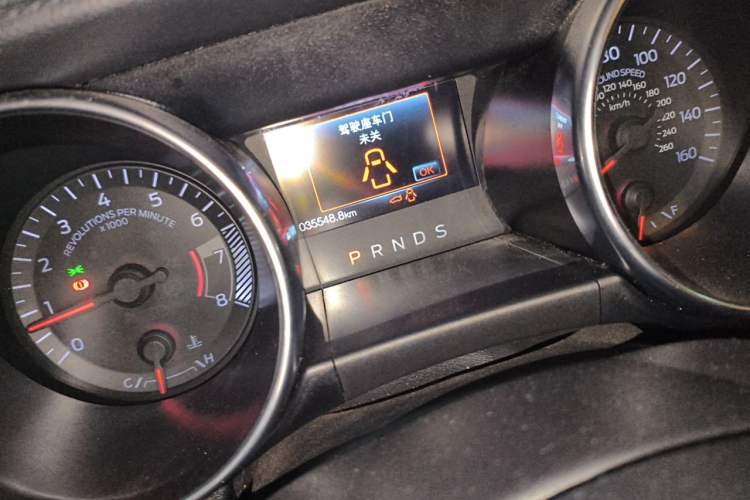 Used Ford Mustang 2018 2.3T Automatic EcoBoost Hardtop U.S. Specification Odometer Close Up