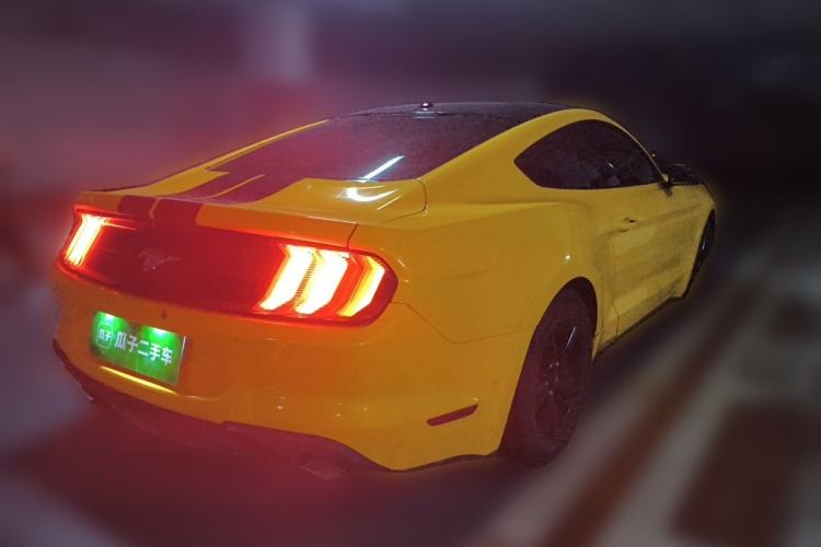 Used Ford Mustang 2018 2.3T Automatic EcoBoost Hardtop U.S. Specification Rear Right 45 Deg