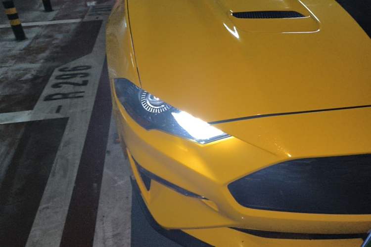 Used Ford Mustang 2018 2.3T Automatic EcoBoost Hardtop U.S. Specification Right Front Headlight