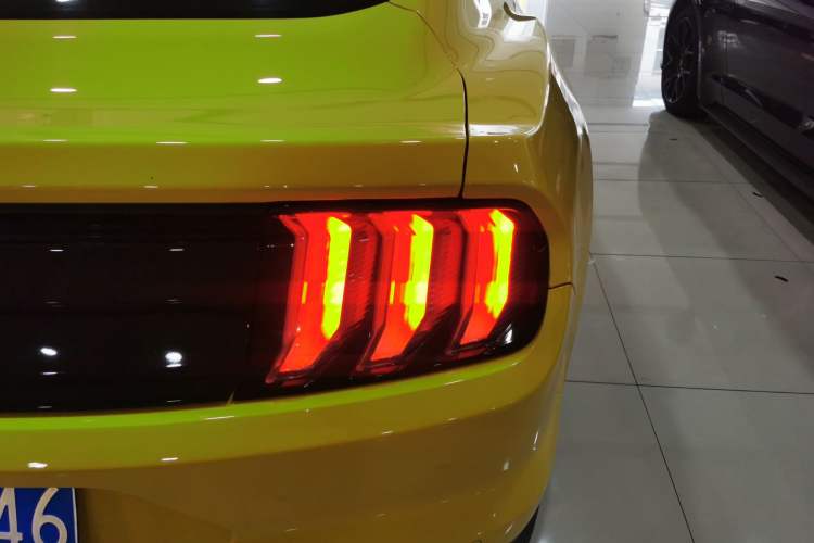 Used Ford Mustang 2018 2.3L EcoBoost Right Rear Taillight