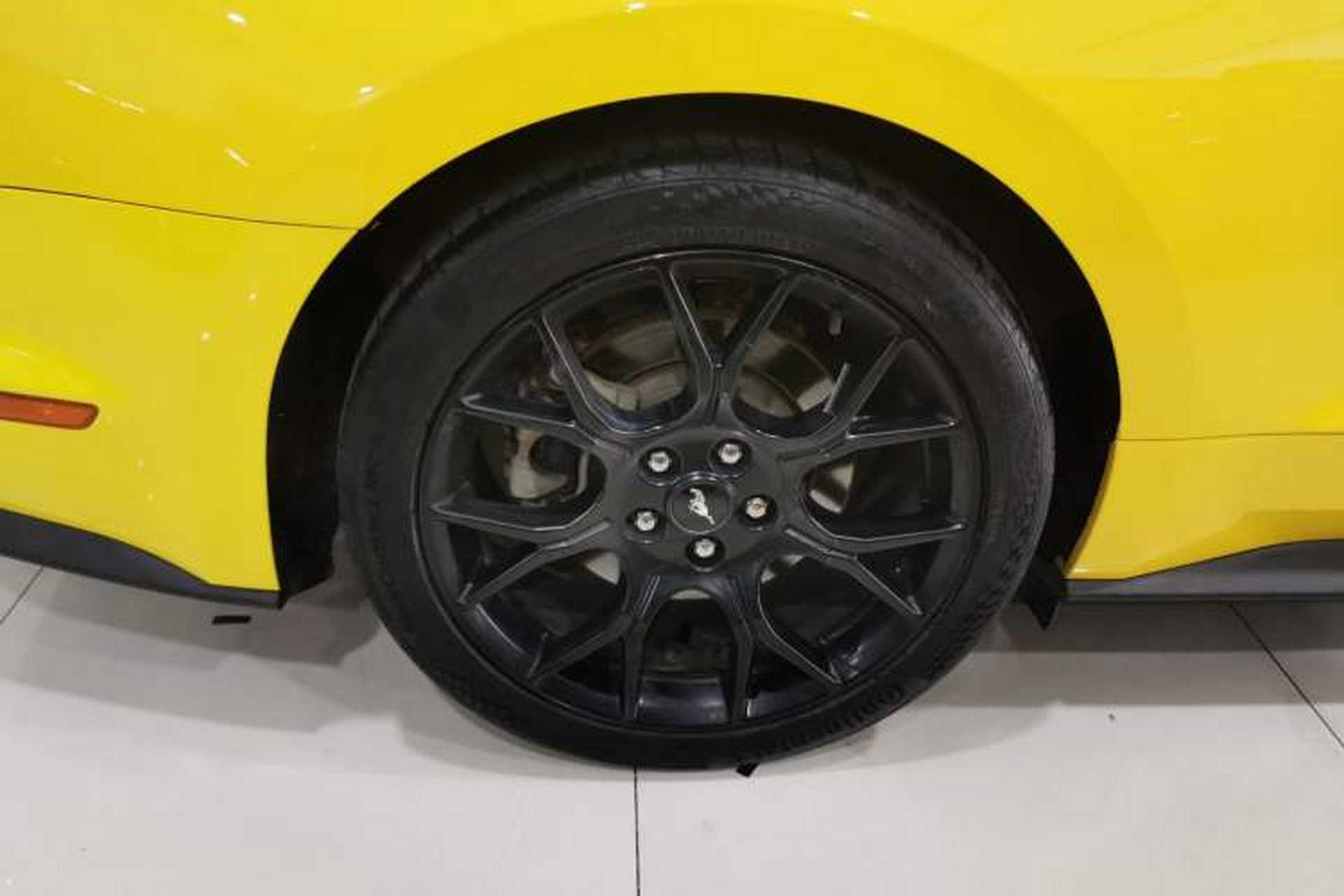 Used Ford Mustang 2018 2.3L EcoBoost Right Rear Wheel Hub