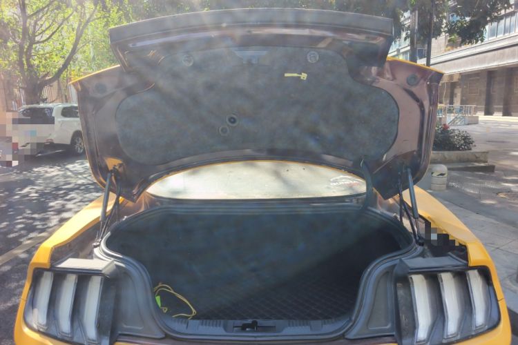 Used Ford Mustang 2018 2.3L EcoBoost Trunk