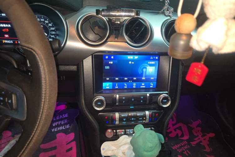 Used Ford Mustang 2019 2.3L EcoBoost Audio And AC Panel