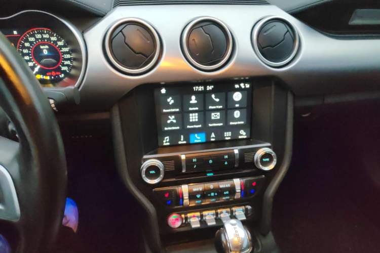 Used Ford Mustang 2019 2.3L EcoBoost Audio And AC Panel