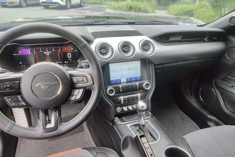 Used Ford Mustang 2019 2.3L EcoBoost Center Console