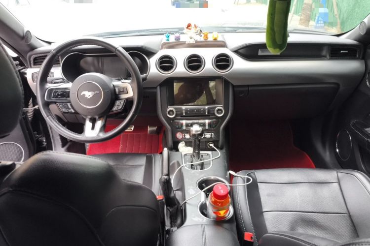 Used Ford Mustang 2019 2.3L EcoBoost Center Console