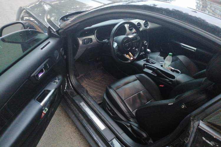 Used Ford Mustang 2019 2.3L EcoBoost Dark Knight Sport Edition Driver Seat