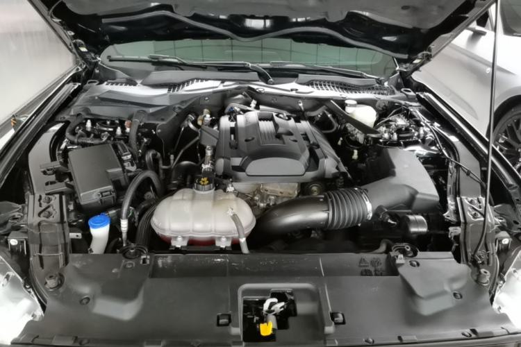 Used Ford Mustang 2019 2.3L EcoBoost Engine Bay