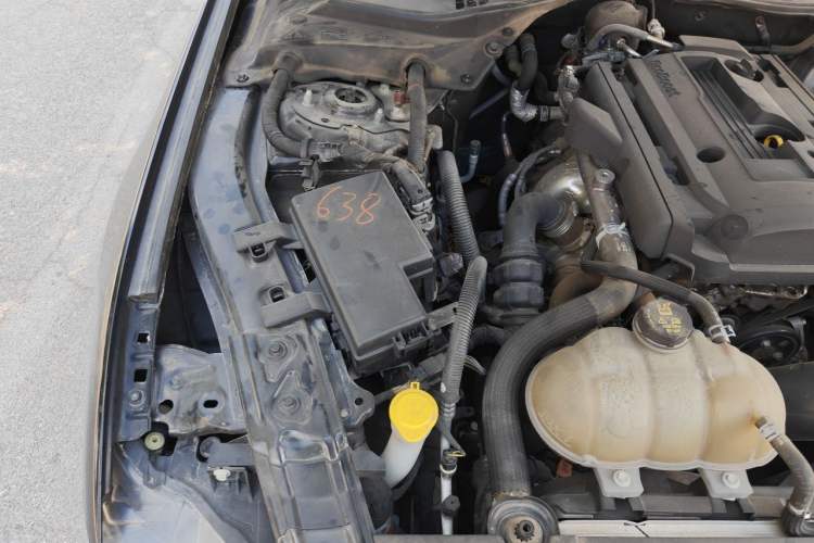 Used Ford Mustang 2019 2.3L EcoBoost Engine Bay Right