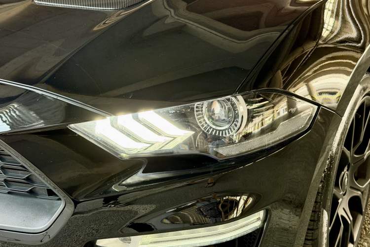 Used Ford Mustang 2019 2.3L EcoBoost Exterior 6