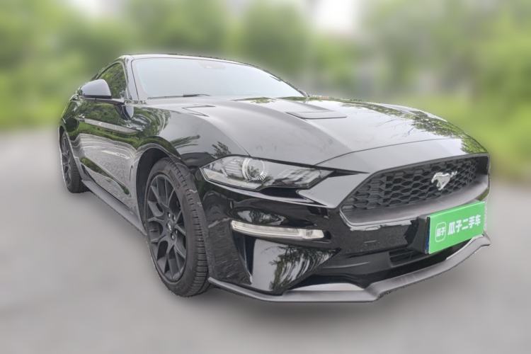 Used Ford Mustang 2019 2.3L EcoBoost Front Right 45 Deg
