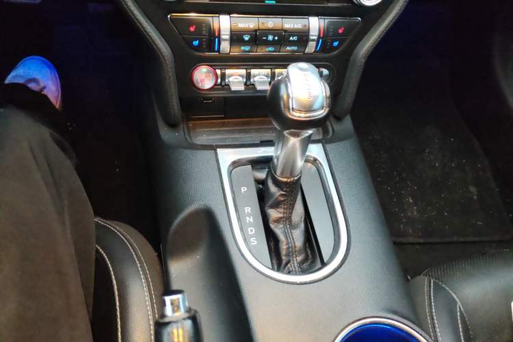 Used Ford Mustang 2019 2.3L EcoBoost Gear Lever