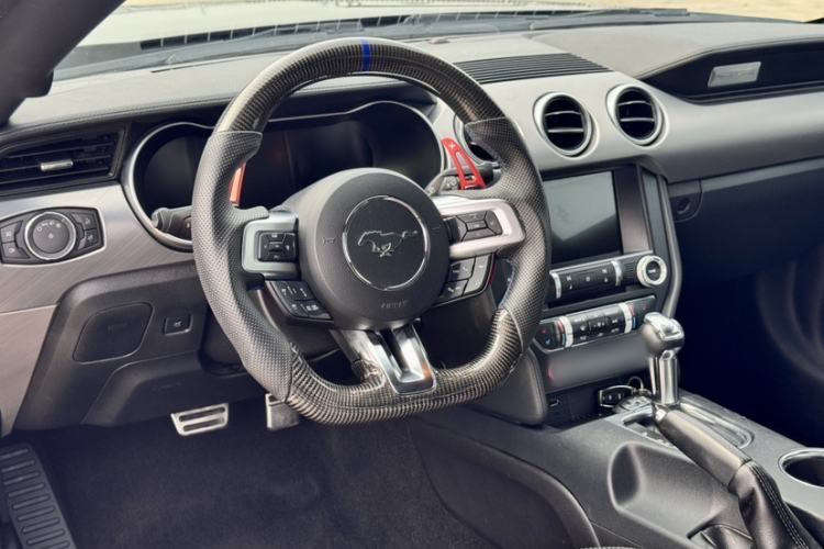 Used Ford Mustang 2019 2.3L EcoBoost Interior 1