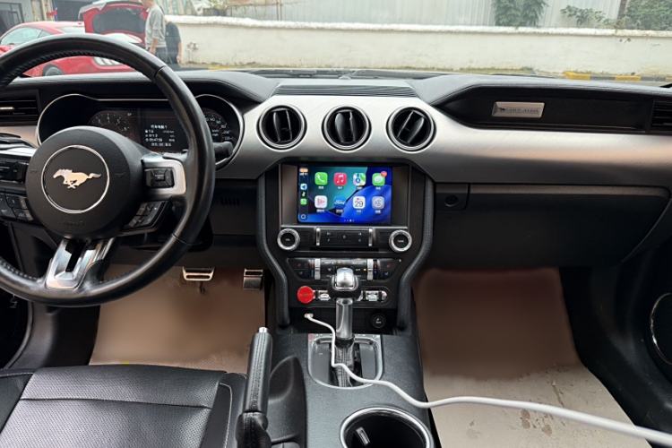 Used Ford Mustang 2019 2.3L EcoBoost Interior 2