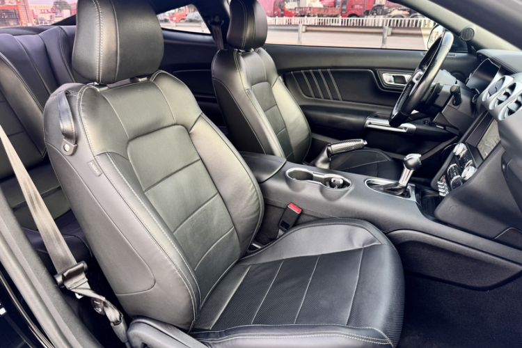 Used Ford Mustang 2019 2.3L EcoBoost Interior 3