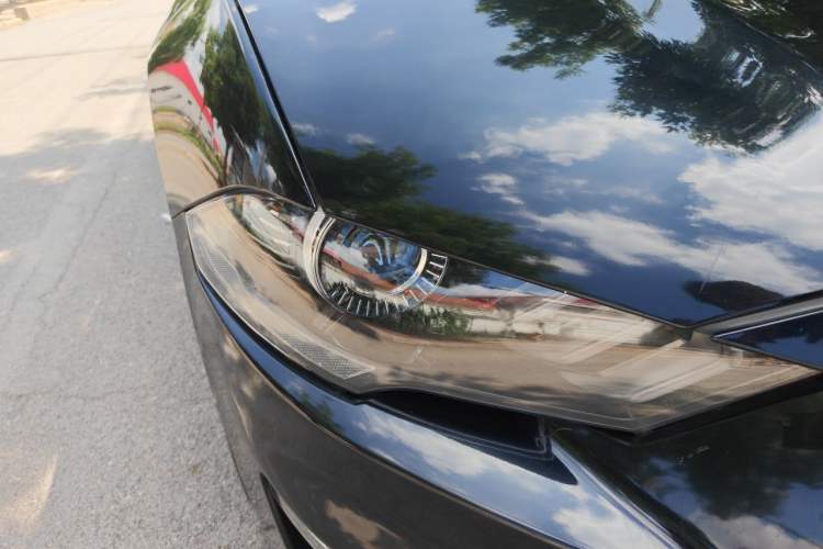 Used Ford Mustang 2019 2.3L EcoBoost Right Front Headlight