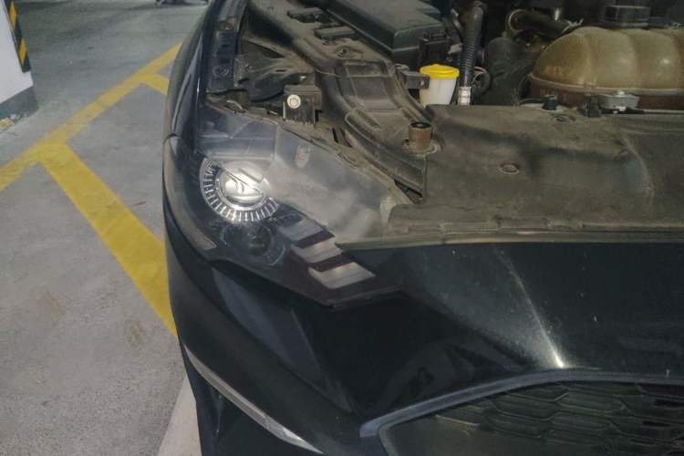 Used Ford Mustang 2019 2.3L EcoBoost Right Front Headlight