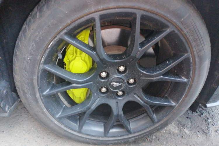 Used Ford Mustang 2019 2.3L EcoBoost Dark Knight Sport Edition Right Front Wheel Hub