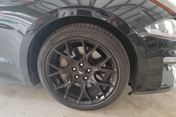 Used Ford Mustang 2019 2.3L EcoBoost Right Front Wheel Hub