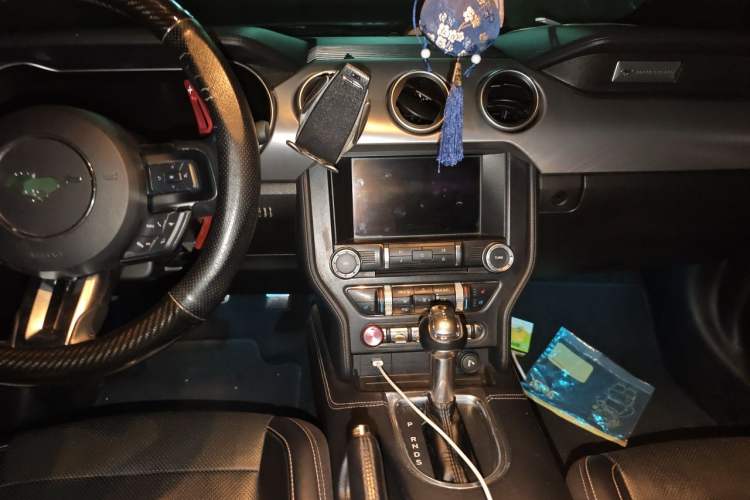 Used Ford Mustang 2019 2.3L EcoBoost Audio And AC Panel