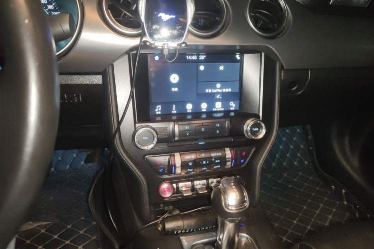 Used Ford Mustang 2019 2.3L EcoBoost Audio And AC Panel