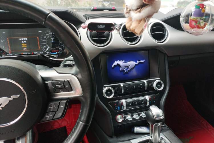 Used Ford Mustang 2019 2.3L EcoBoost Audio And AC Panel