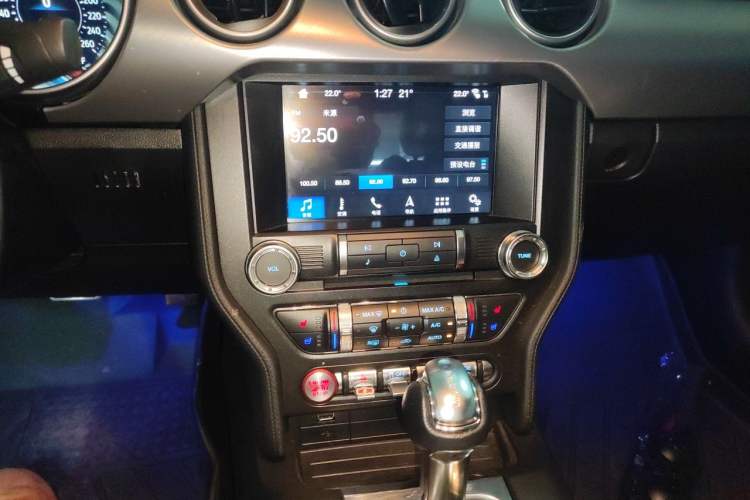 Used Ford Mustang 2019 2.3L EcoBoost Audio And AC Panel