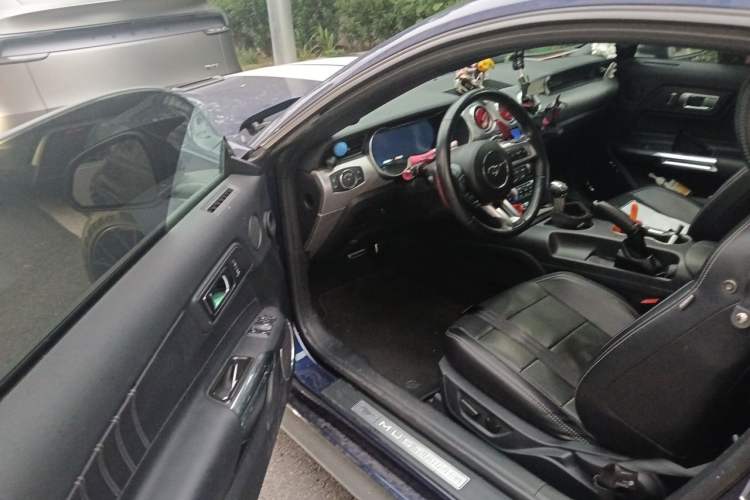 Used Ford Mustang 2019 2.3L EcoBoost Driver Seat