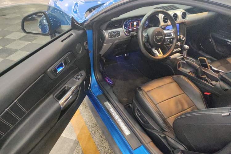 Used Ford Mustang 2019 2.3L EcoBoost Driver Seat