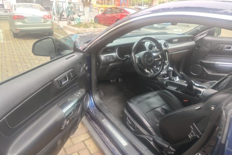 Used Ford Mustang 2019 2.3L EcoBoost Dark Knight Sport Edition Driver Seat