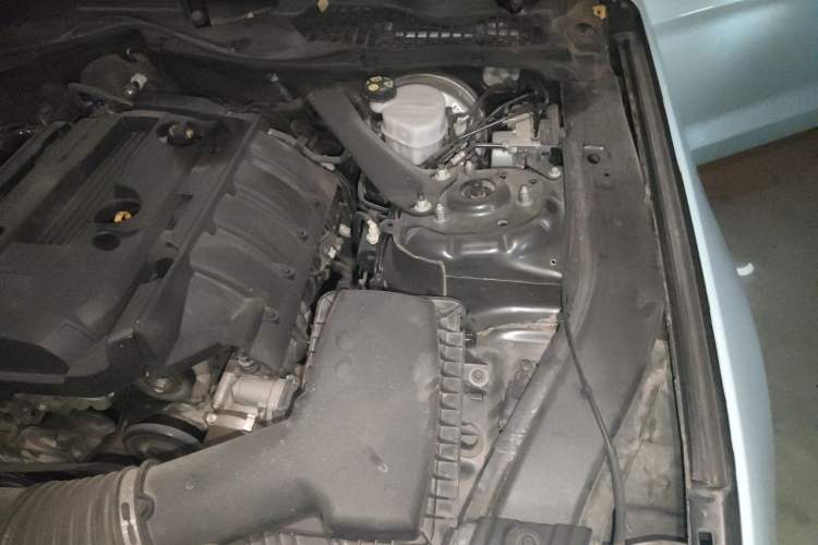 Used Ford Mustang 2019 2.3L EcoBoost Engine Bay Left