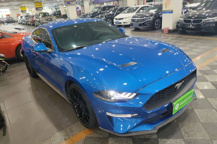 Used Ford Mustang 2019 2.3L EcoBoost Front Right 45 Deg