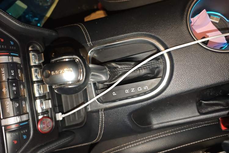 Used Ford Mustang 2019 2.3L EcoBoost Gear Lever