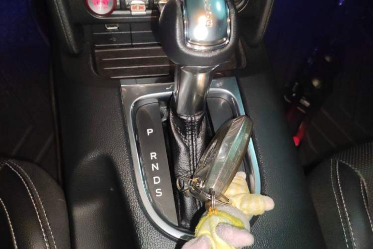Used Ford Mustang 2019 2.3L EcoBoost Gear Lever