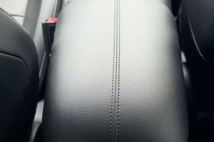 Used Ford Mustang 2019 2.3L EcoBoost Interior 4