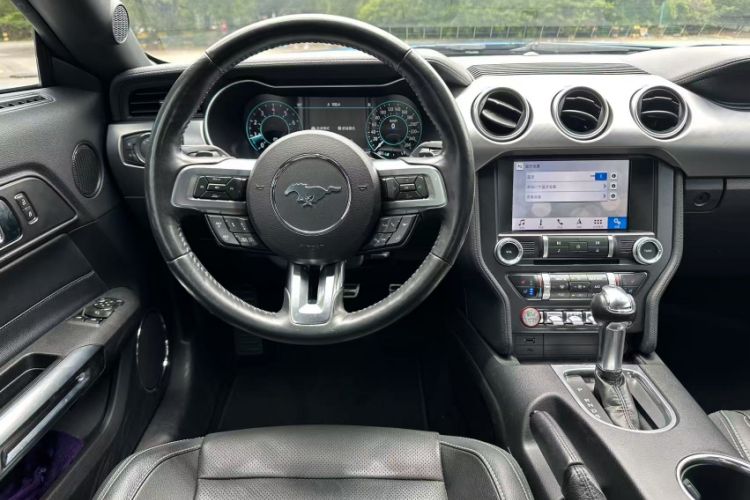 Used Ford Mustang 2019 2.3L EcoBoost Interior 7