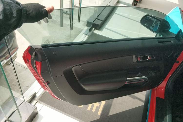 Used Ford Mustang 2019 2.3T Automatic Hardtop Base Version U.S. Specification Left Rear Door Interior