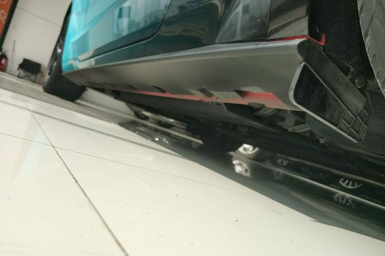 Used Ford Mustang 2019 2.3T Automatic Hardtop Base Version U.S. Specification Left Side Sill